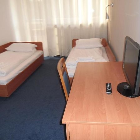 Irss Osrodek Szkoleniowy Hotel Бялобжеги Екстериор снимка