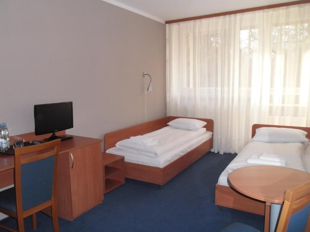 Irss Osrodek Szkoleniowy Hotel Бялобжеги Екстериор снимка