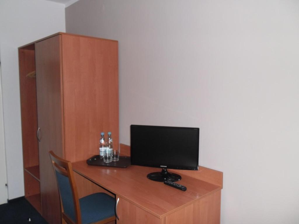 Irss Osrodek Szkoleniowy Hotel Бялобжеги Екстериор снимка