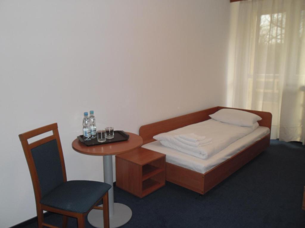 Irss Osrodek Szkoleniowy Hotel Бялобжеги Екстериор снимка